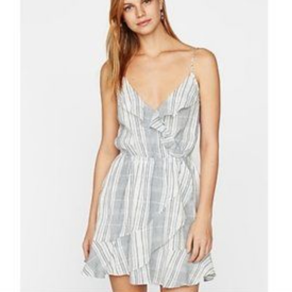 Express sundress, grey and white striped mini dress with fit and flare style, sp